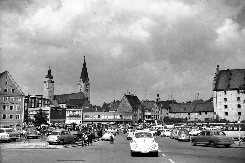 Datei:Verkehrssituation1960 W1469 ZentrumStadtgeschichte MaxWeiß.jpg