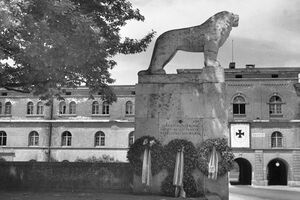 E6 KavalierSpreti W0675 ZentrumStadtgeschichte MaxWeiß.jpg