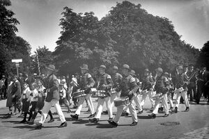 UmzugDJKMusikkapelle W2633 Zentrum Stadtgeschicht MaxWeiß.jpg